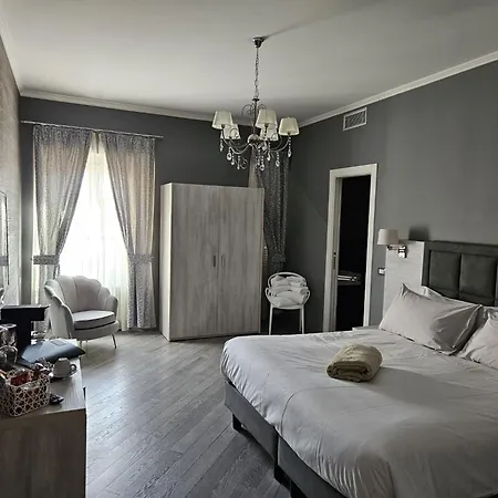 Prima Fila Premium בית הארחה