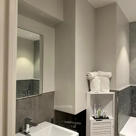 Prima Fila Premium 4* סנרמו