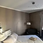 ゲストハウス Prima Fila Premium 4*